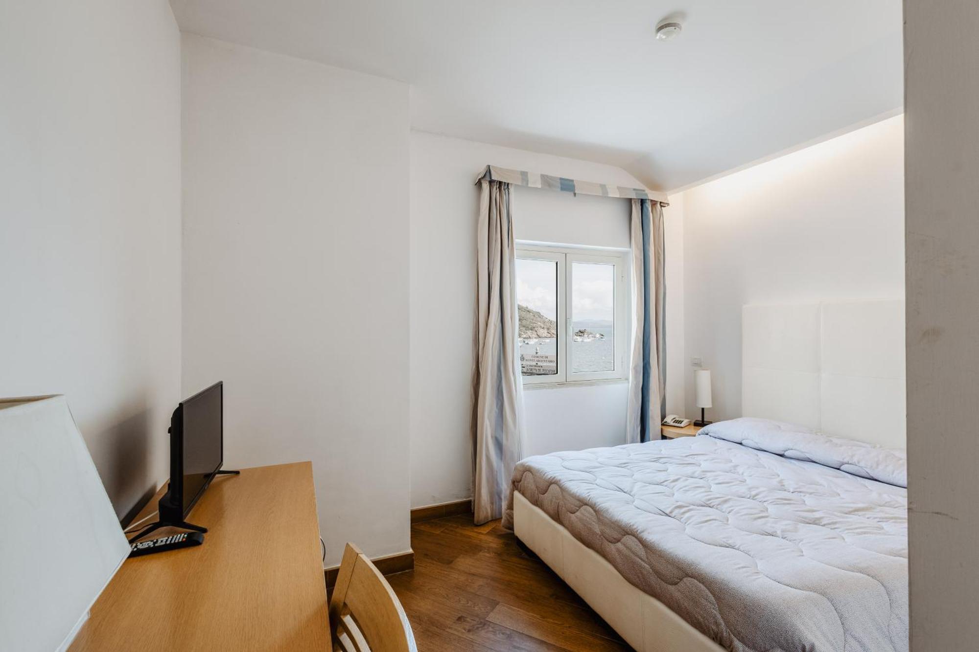 Bi Hotel ปอร์โต เอร์โกเล ภายนอก รูปภาพ